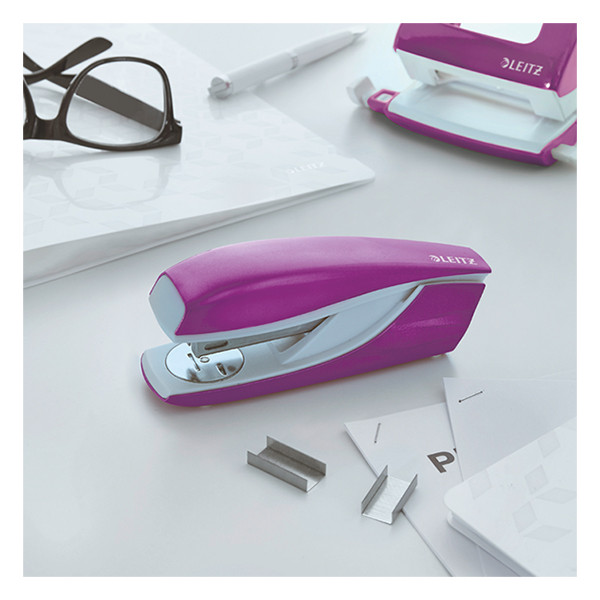 Leitz WOW NeXXt metallic purple stapler 55021062 211911 - 2